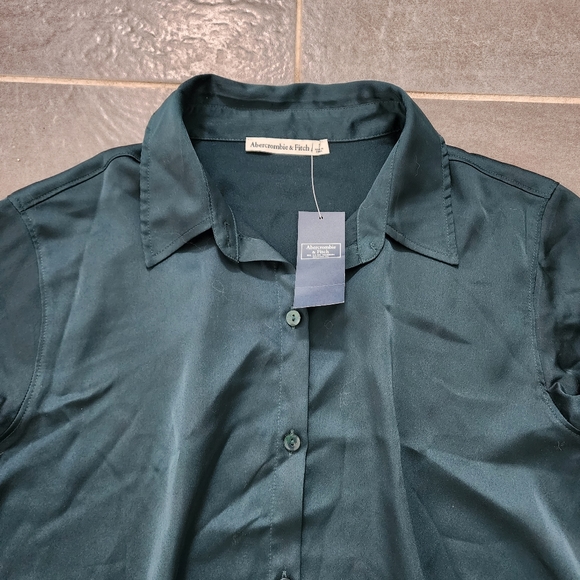 NWT A&F Long-Sleeve Satin Button-Up Shirt - Picture 5 of 9